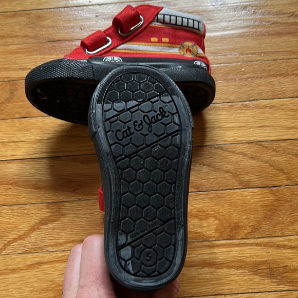 NWOT Cat & Jack fire truck high top sneakers - Picture 2 of 3